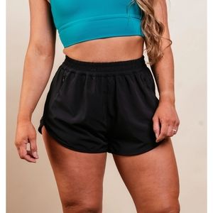 P'tula Training Shorts